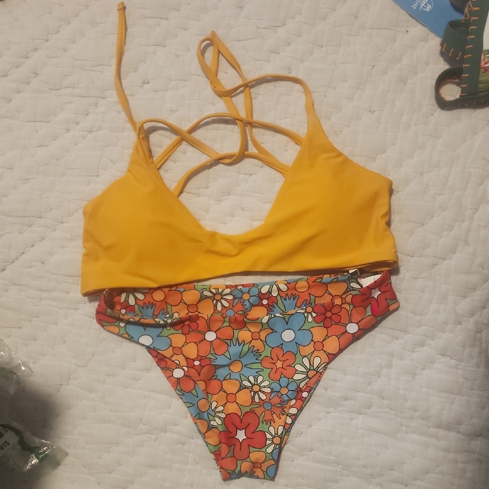 Vibrant Floral Bikini Set NWOT SMALL